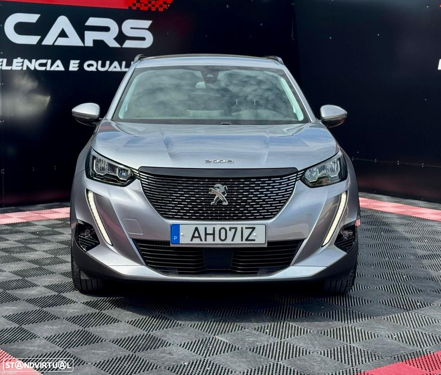 Peugeot 2008 1.2 PureTech Allure - 6