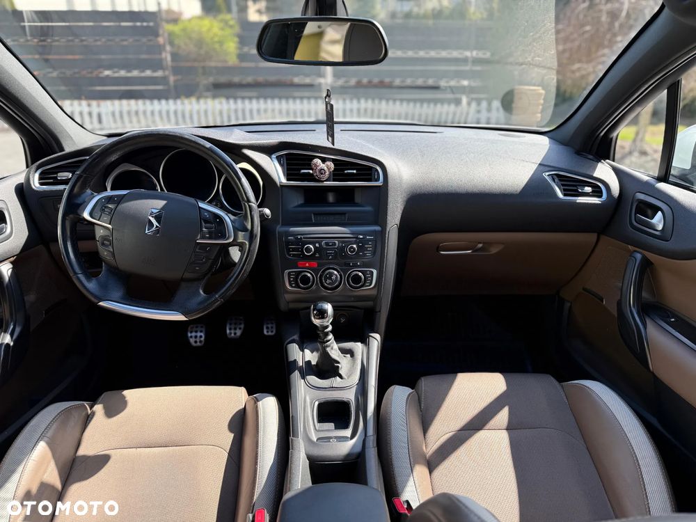 Citroën DS4 HDi 110 SoChic - 8