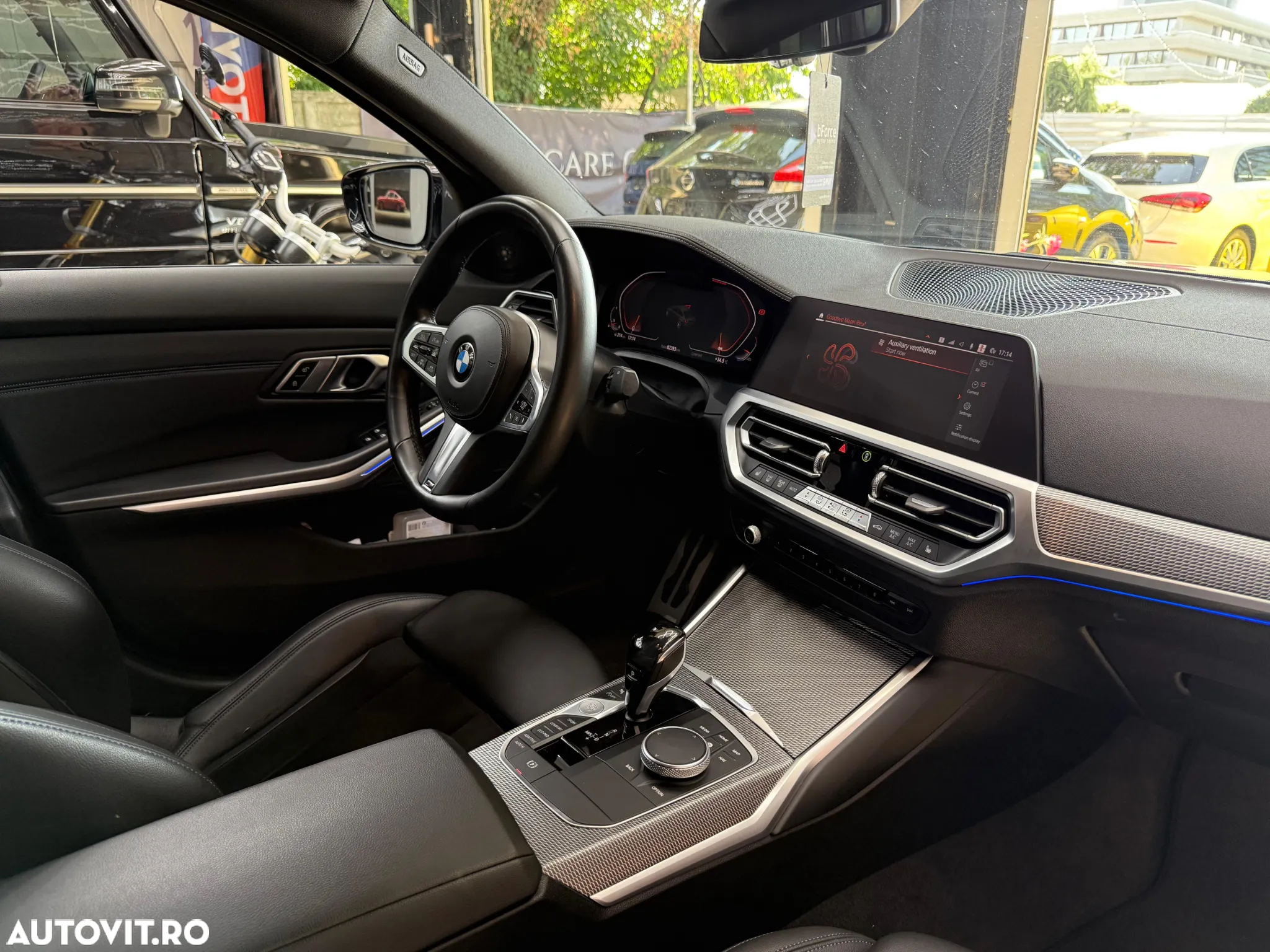 BMW Seria 3 330i xDrive Aut. M Sport - 32