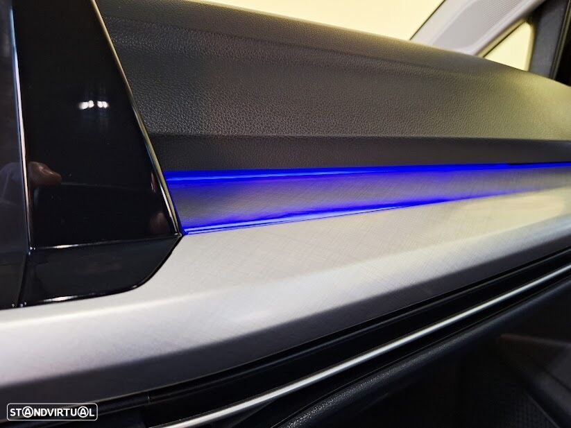 VW Golf Variant 2.0 TDi - 25