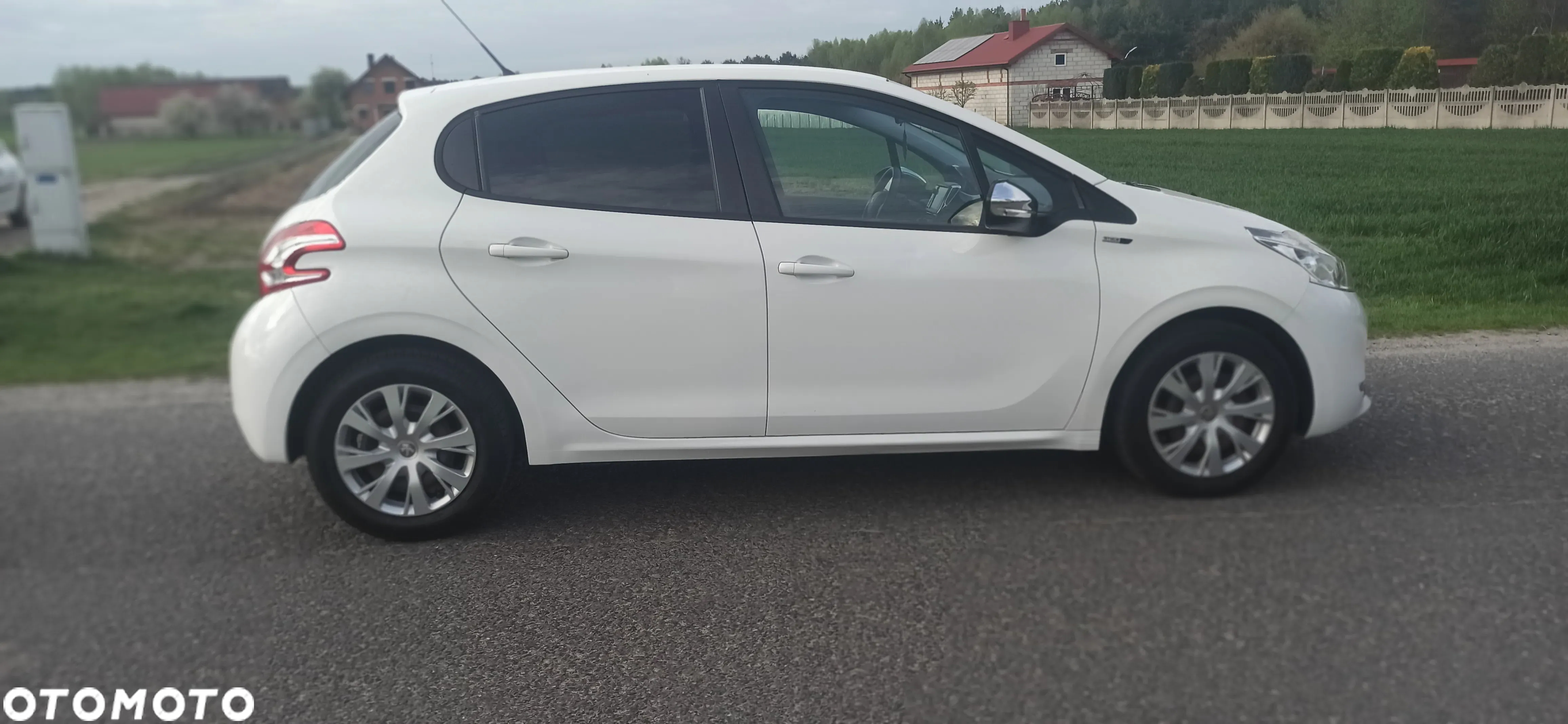 Peugeot 208 1.2 PureTech Style - 4