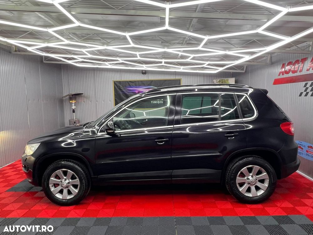 Volkswagen Tiguan - 19