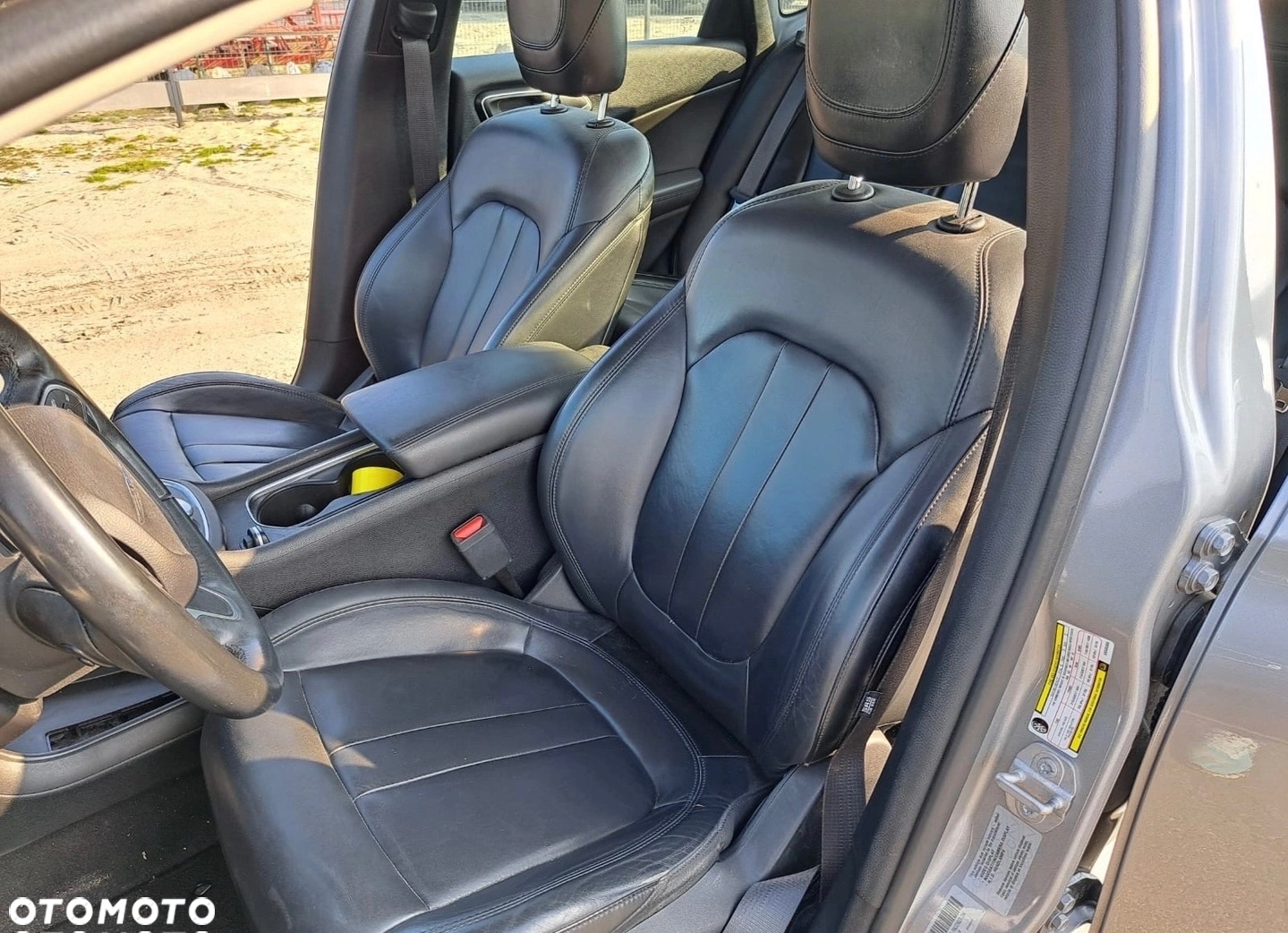 Chrysler 200 - 15