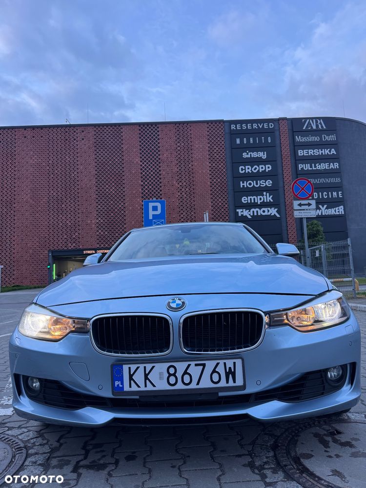 BMW Seria 3 328i xDrive - 1