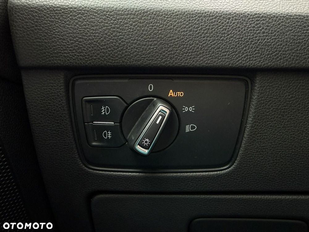 Volkswagen Passat 1.5 TSI EVO Business - 34