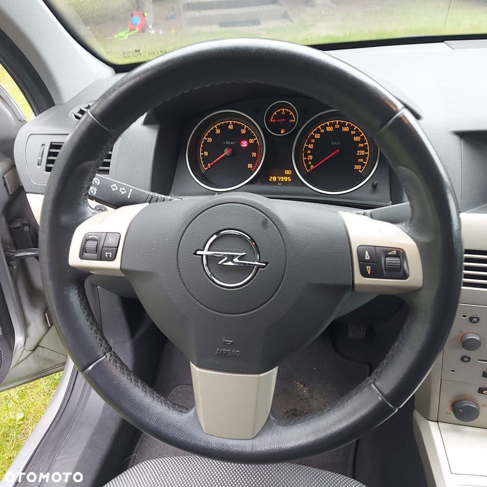 Opel Astra ver-1-6-caravan - 8