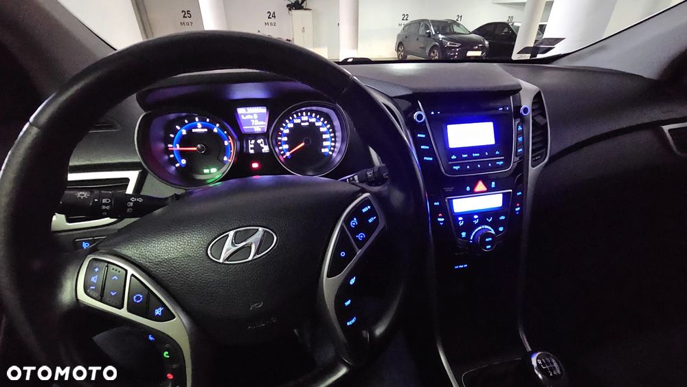 Hyundai i30 - 32