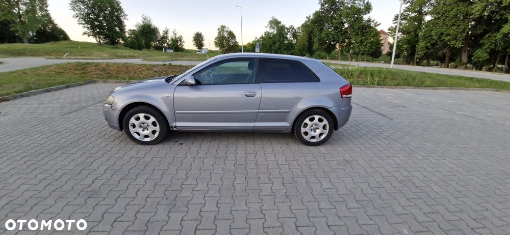 Audi A3 3-drzwiowe 2.0 TDI Ambiente - 2