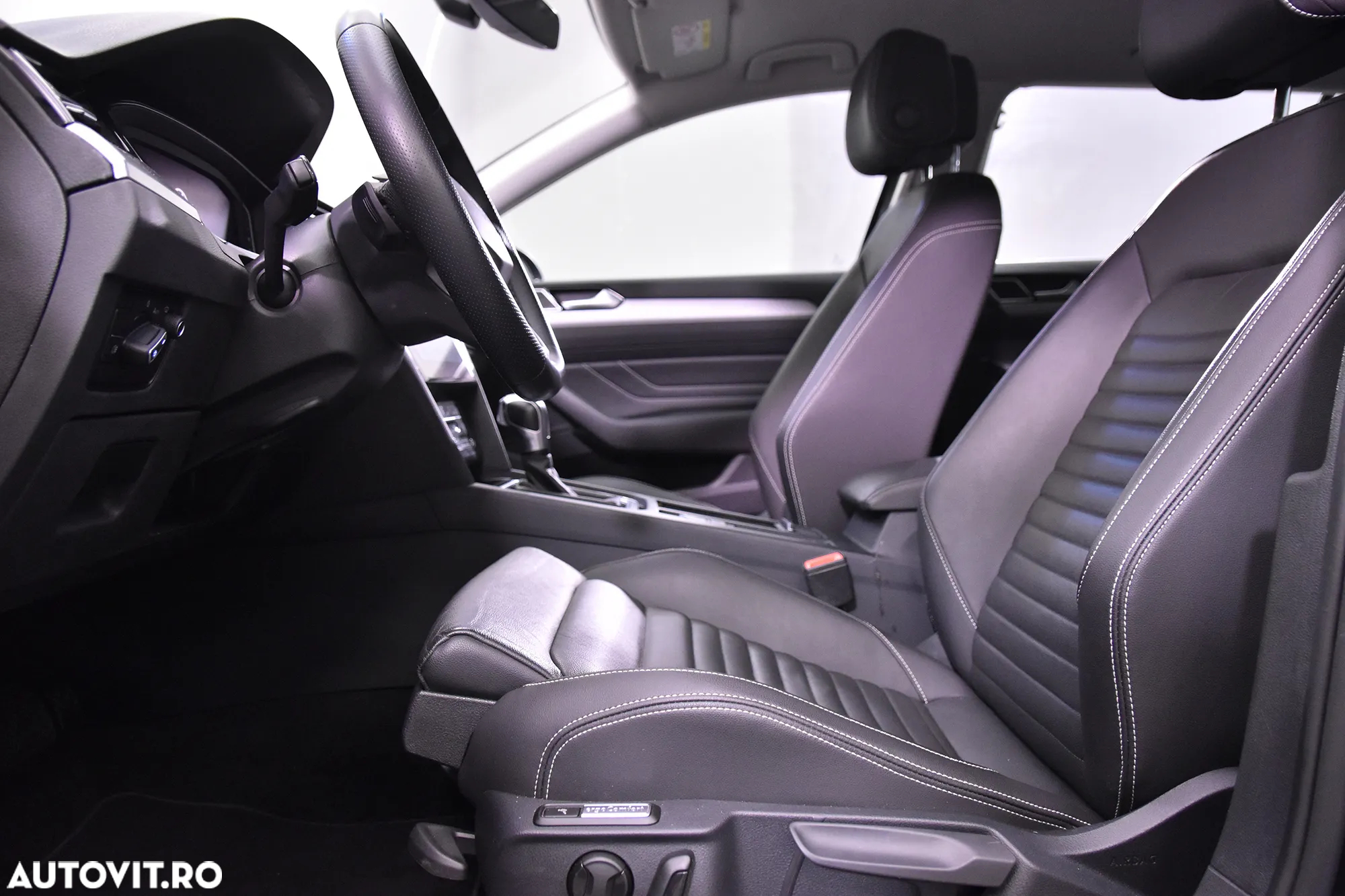 Volkswagen Passat Variant 1.4 TSI Plug-In-Hybrid DSG GTE - 23