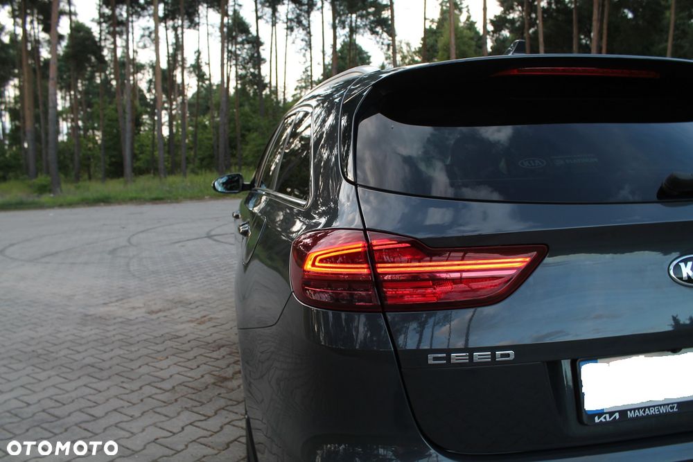 Kia Ceed 1.4 T-GDI L Business Line DCT - 11