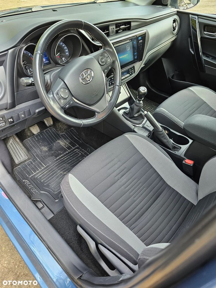 Toyota Auris 1.6 Active - 10