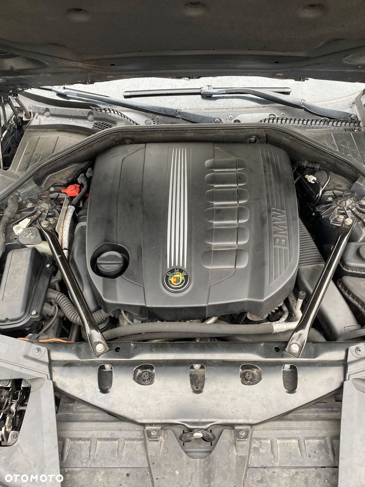 BMW Seria 7 730d - 24