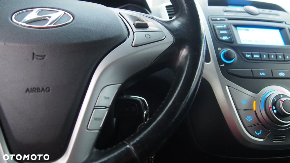 Hyundai ix20 1.4 blue Comfort - 31