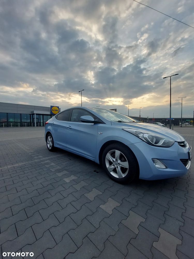 Hyundai Elantra 1.6 Classic + - 5