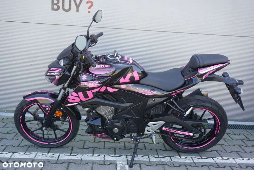 Suzuki GSX - 14