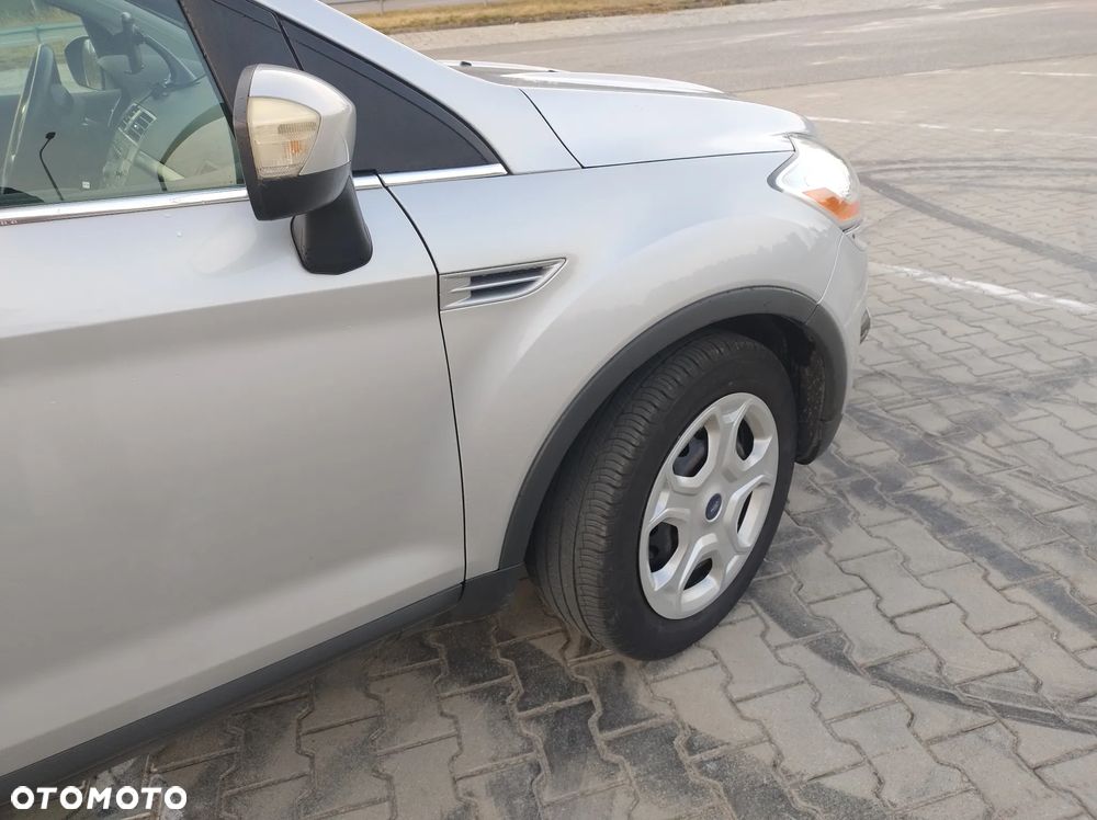 Ford Kuga 2.0 TDCi 4x4 Titanium - 9