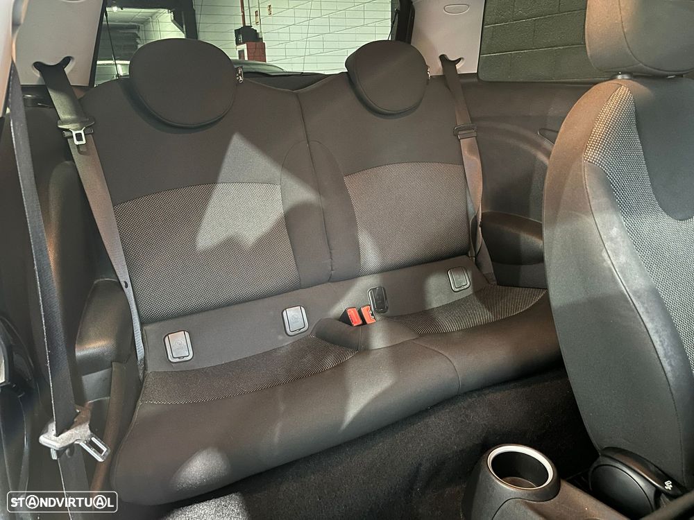 MINI 3 Portas Cooper - 14