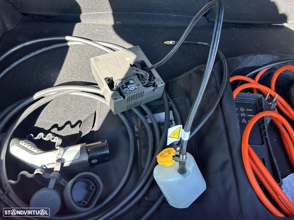 Peugeot e-208 50 kWh GT Line - 13