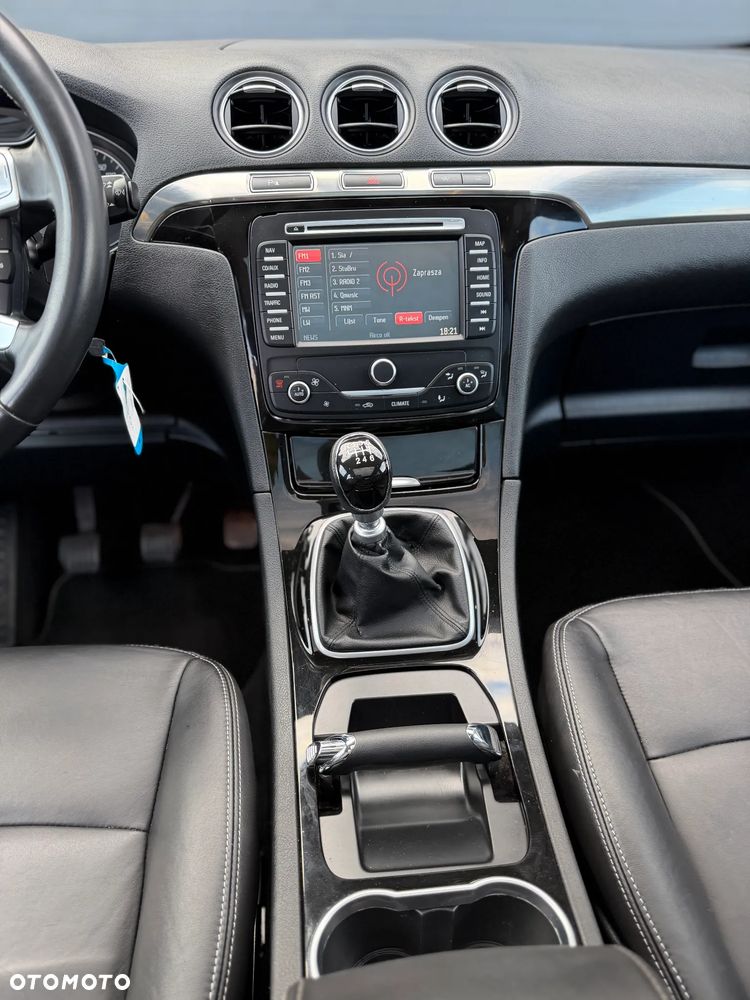 Ford S-Max 2.0 TDCi DPF Titanium - 17