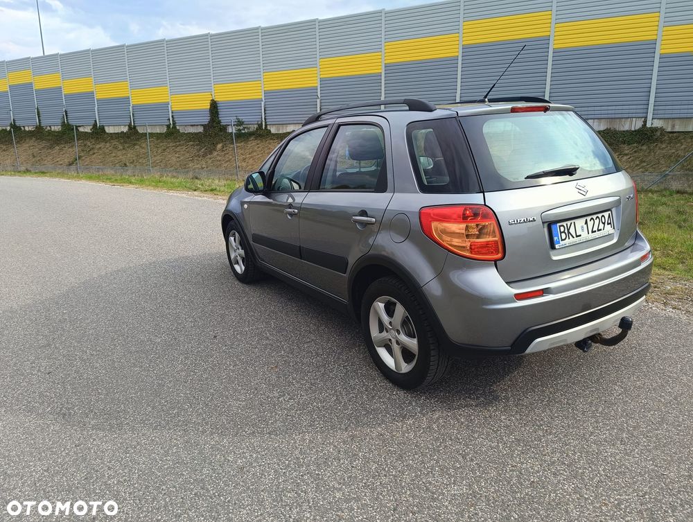 Suzuki SX4 1.5 Comfort - 9