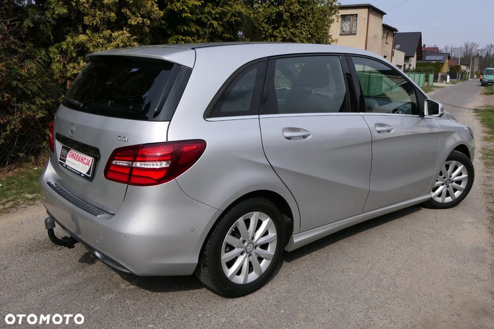 Mercedes-Benz Klasa B 180 d BlueEFFICIENCY Edition - 9