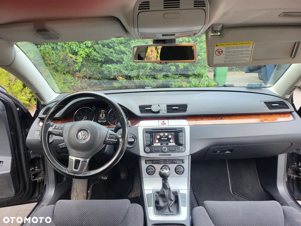 Volkswagen Passat 2.0 TDI DPF BlueMotion Technology Comfortline - 7