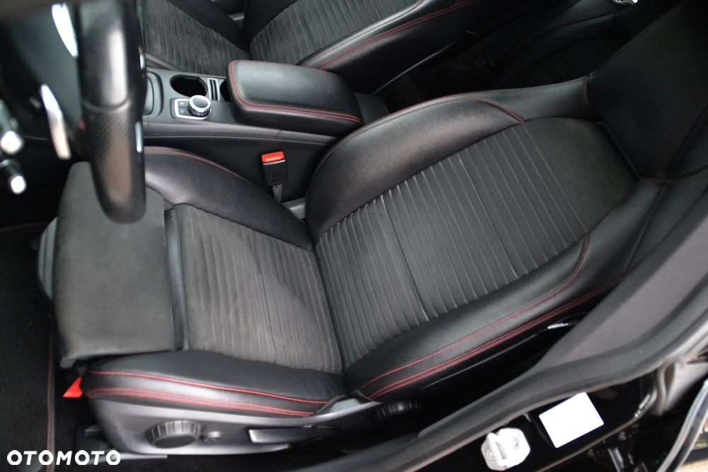 Mercedes-Benz CLA 180 d 7G-DCT AMG Line - 27