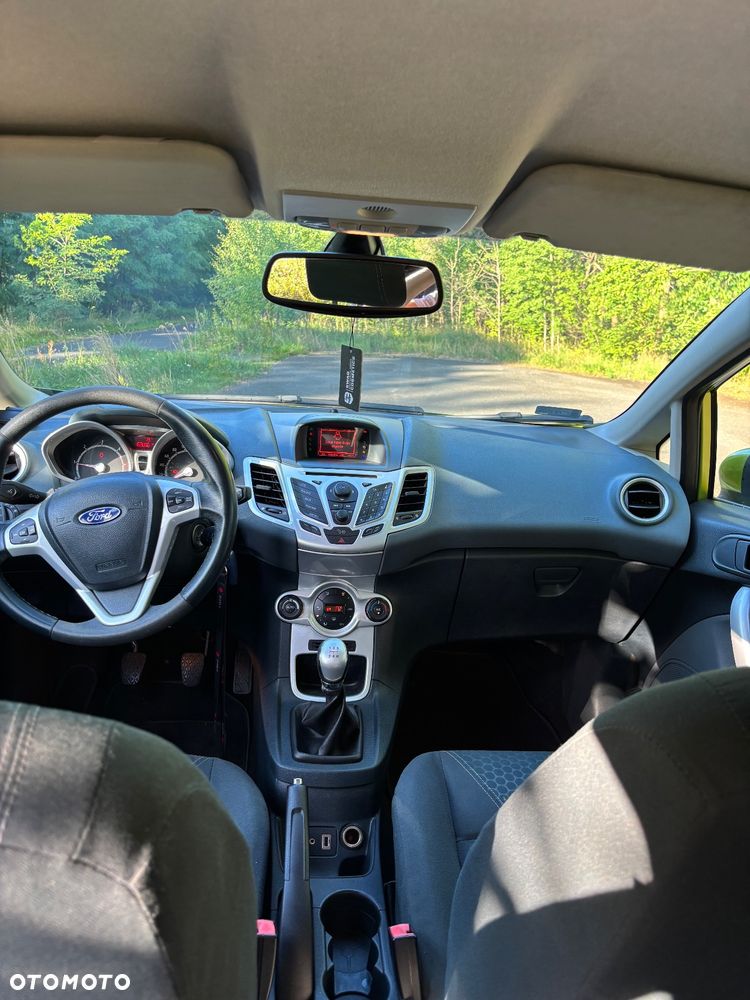Ford Fiesta 1.6 TDCi Titanium - 12