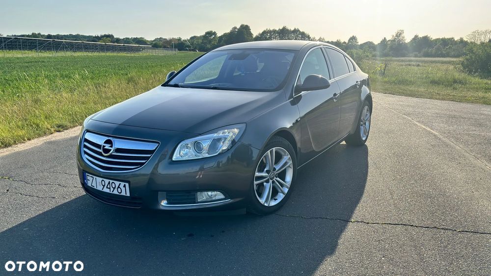 Opel Insignia 2.0 Turbo - 1