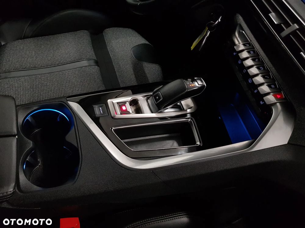 Peugeot 3008 BlueHDi 120 Stop & Start EAT6 Allure - 17