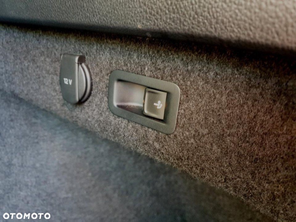 Volkswagen Passat - 34