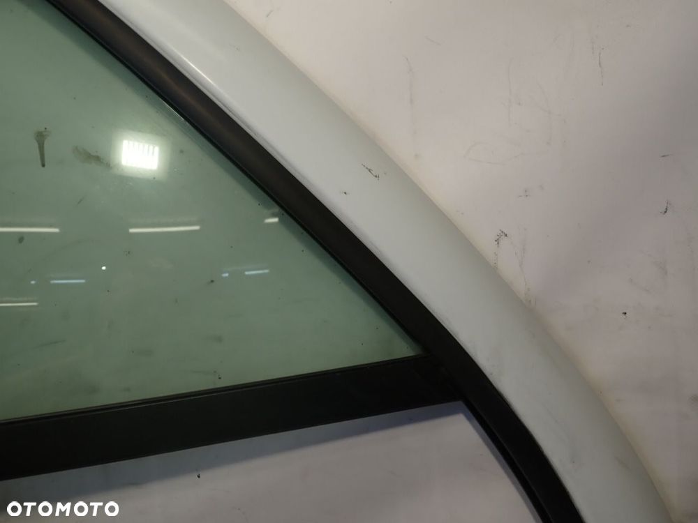 DRZWI LEWY PRZÓD RENAULT TRAFIC II 1.9 - 8
