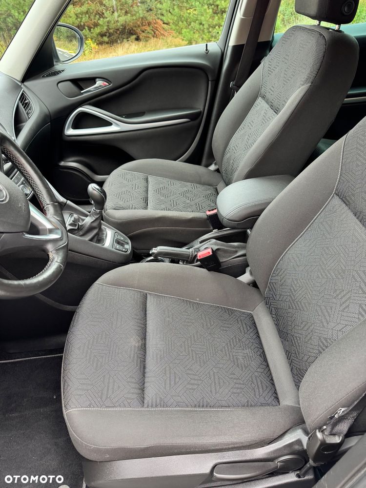 Opel Zafira - 20
