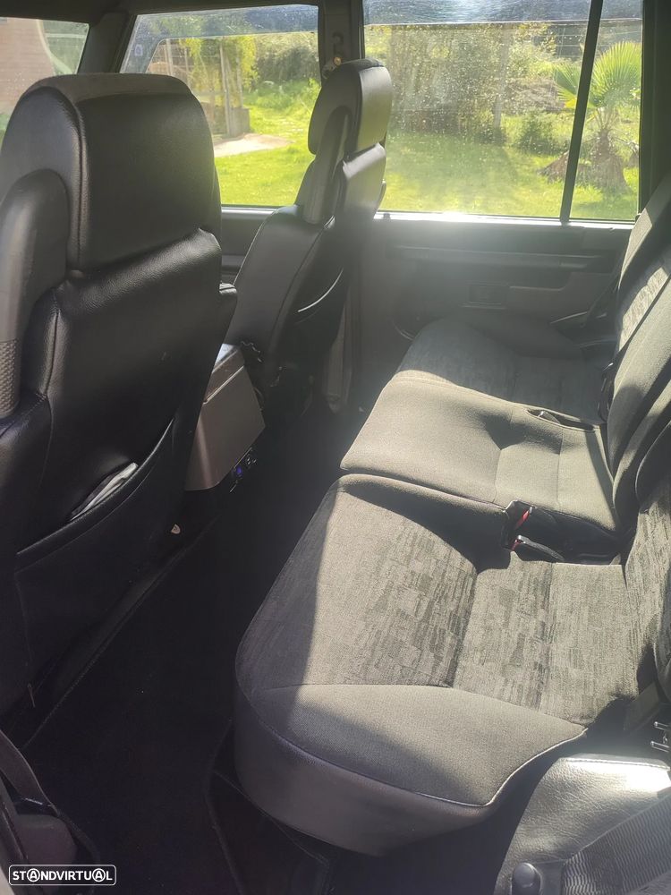 Land Rover Discovery - 17