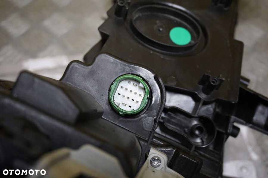 ALFA ROMEO GIULIA 2016- REFLEKTOR LAMPA XENON PRAWA USA - 10