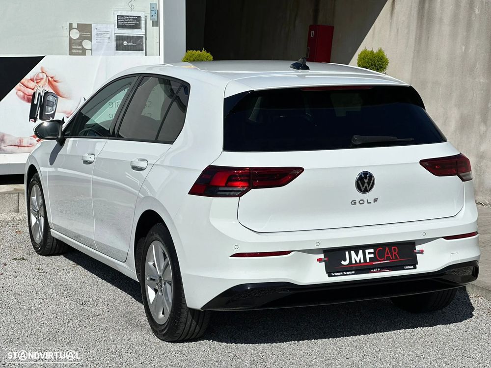 VW Golf 2.0 TDI Conceptline - 11