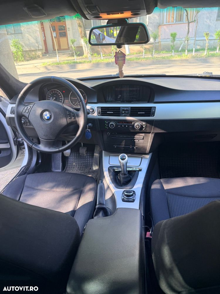BMW Seria 3 320d - 6