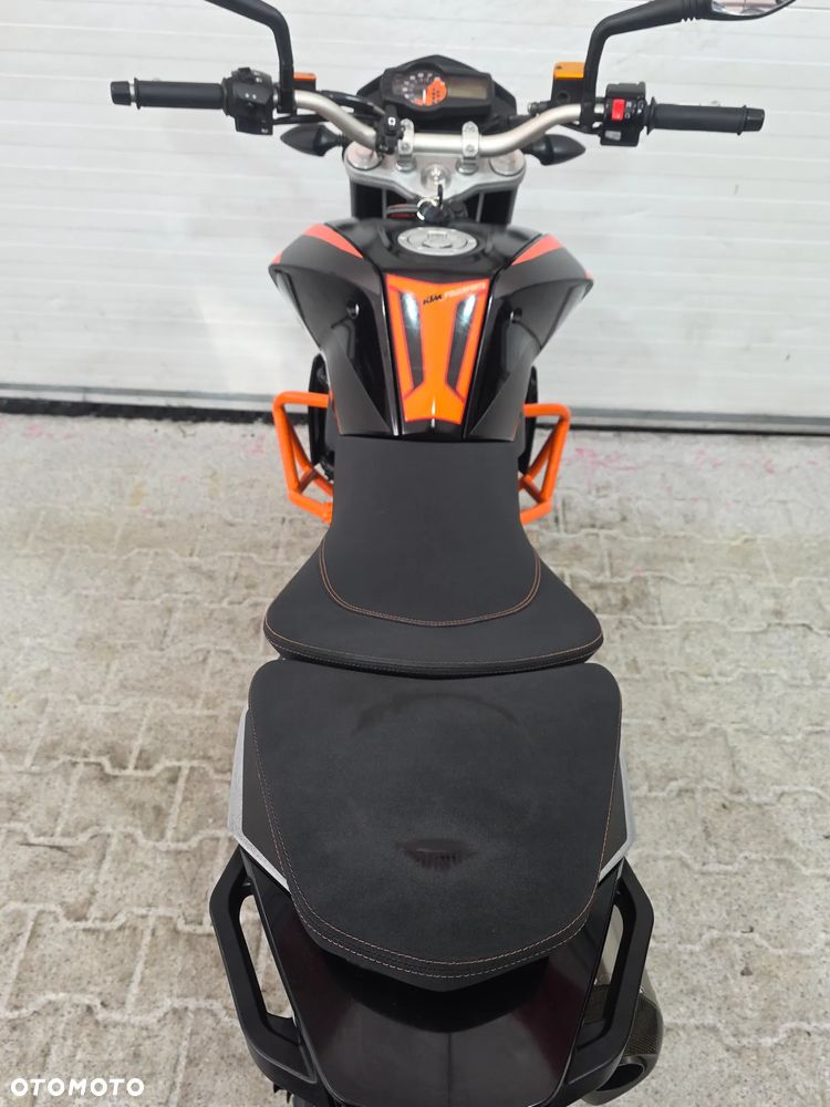 KTM Duke - 23