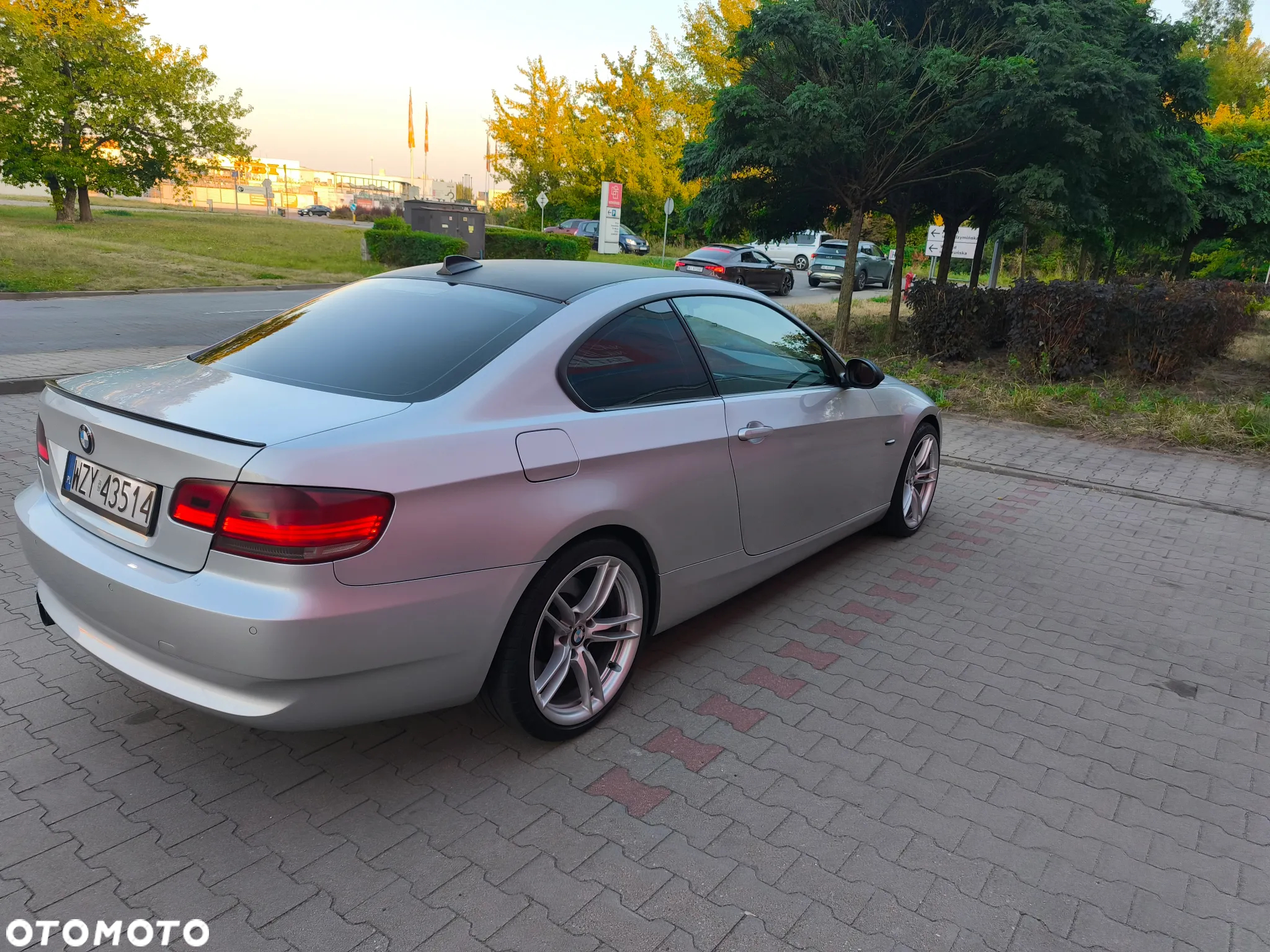 BMW Seria 3 330d Coupe - 8