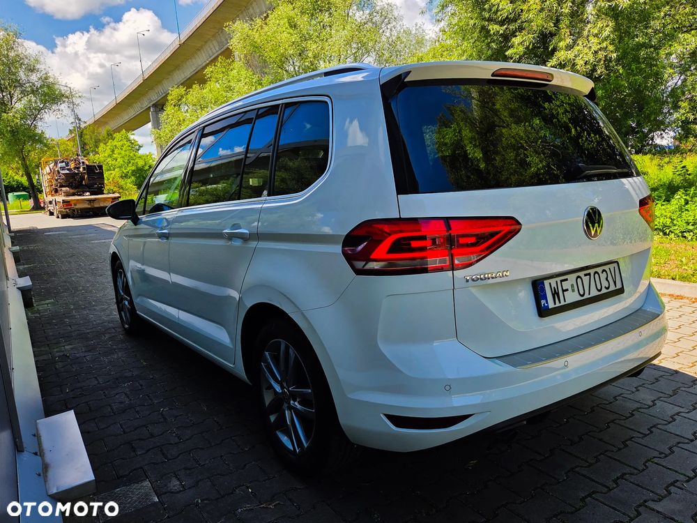 Volkswagen Touran 2.0 TDI BMT Highline DSG - 4