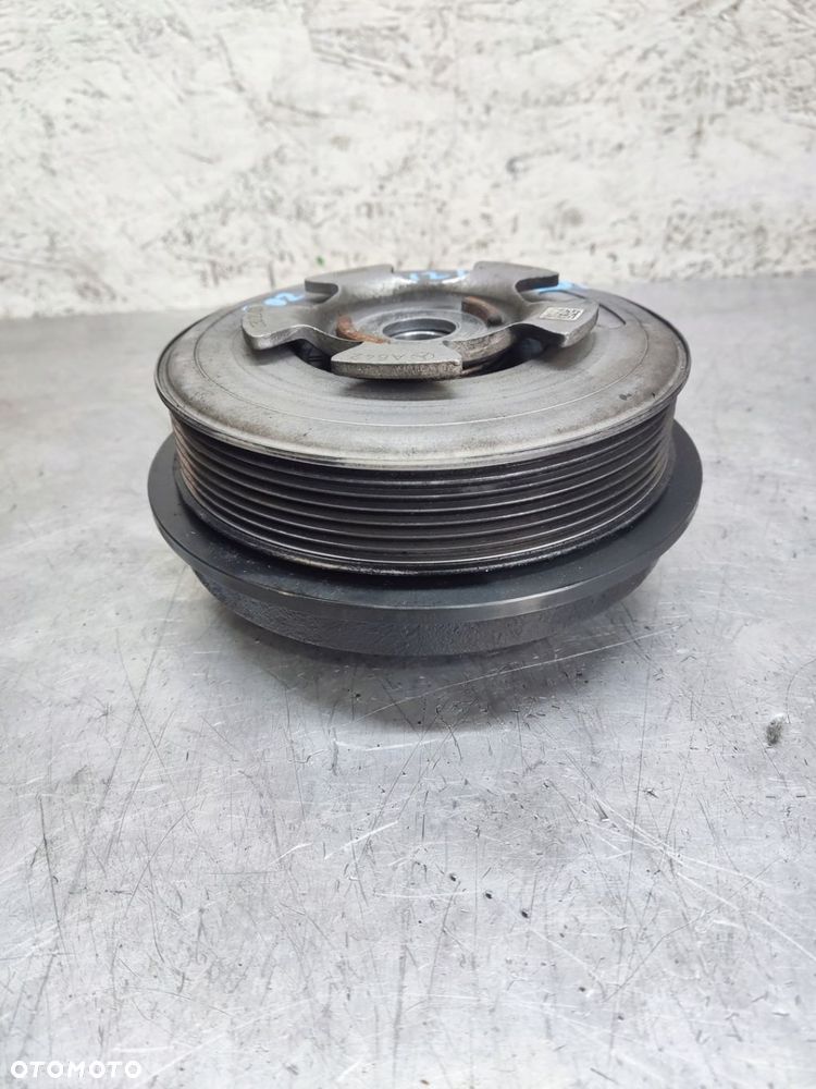 MERCEDES E KLASA W212 3.0 CDI V6 KOŁO PASOWE A6420302003 - 2