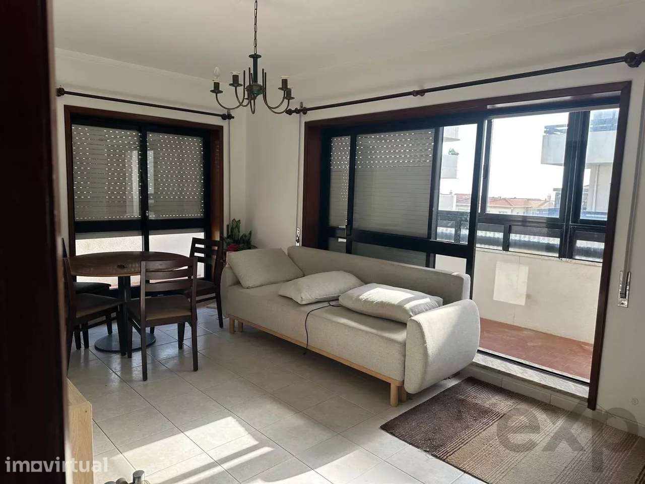 Apartamento T2 luminoso no centro de Espinho - Grande imagem: 4/13