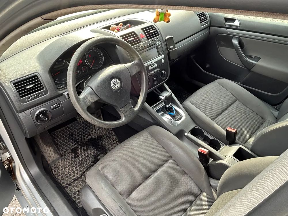Volkswagen Golf 1.9 TDI DSG Trendline - 7