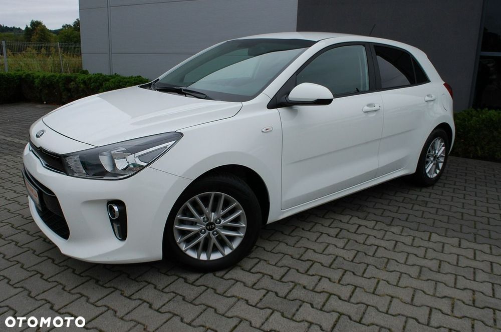 Kia Rio - 19