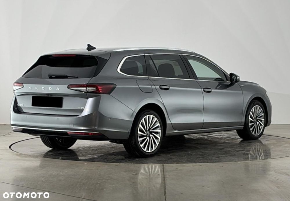 Skoda Superb 2.0 TDI SCR 4x4 L&K DSG - 8