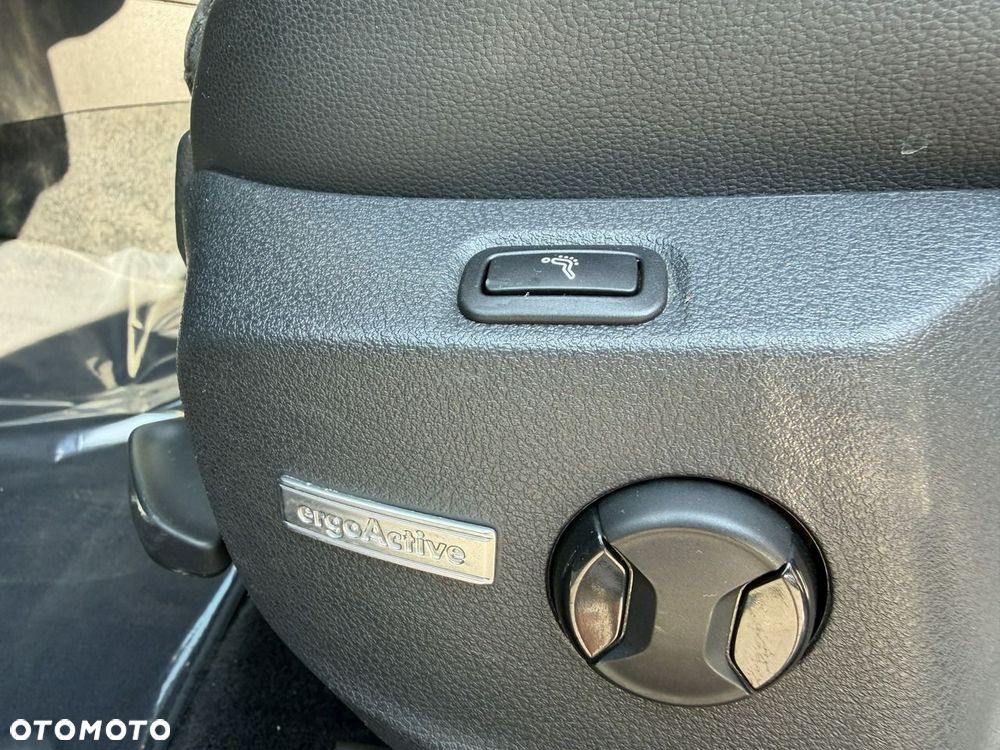 Volkswagen Golf Alltrack - 16