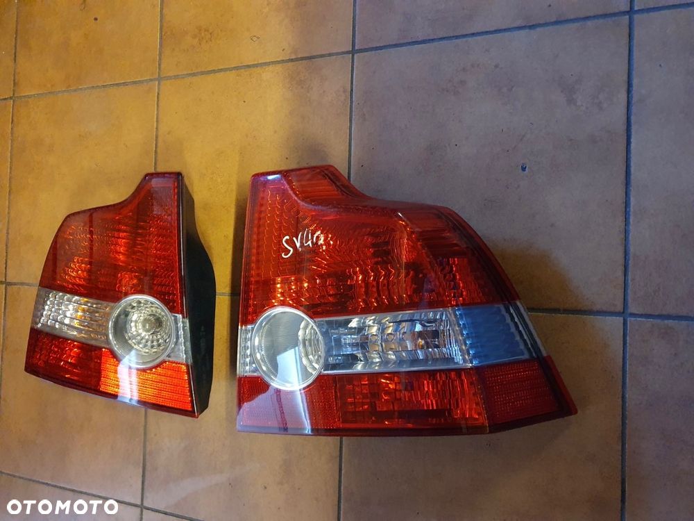 LAMPA PRAWY TYŁ VOLVO S40 - 2