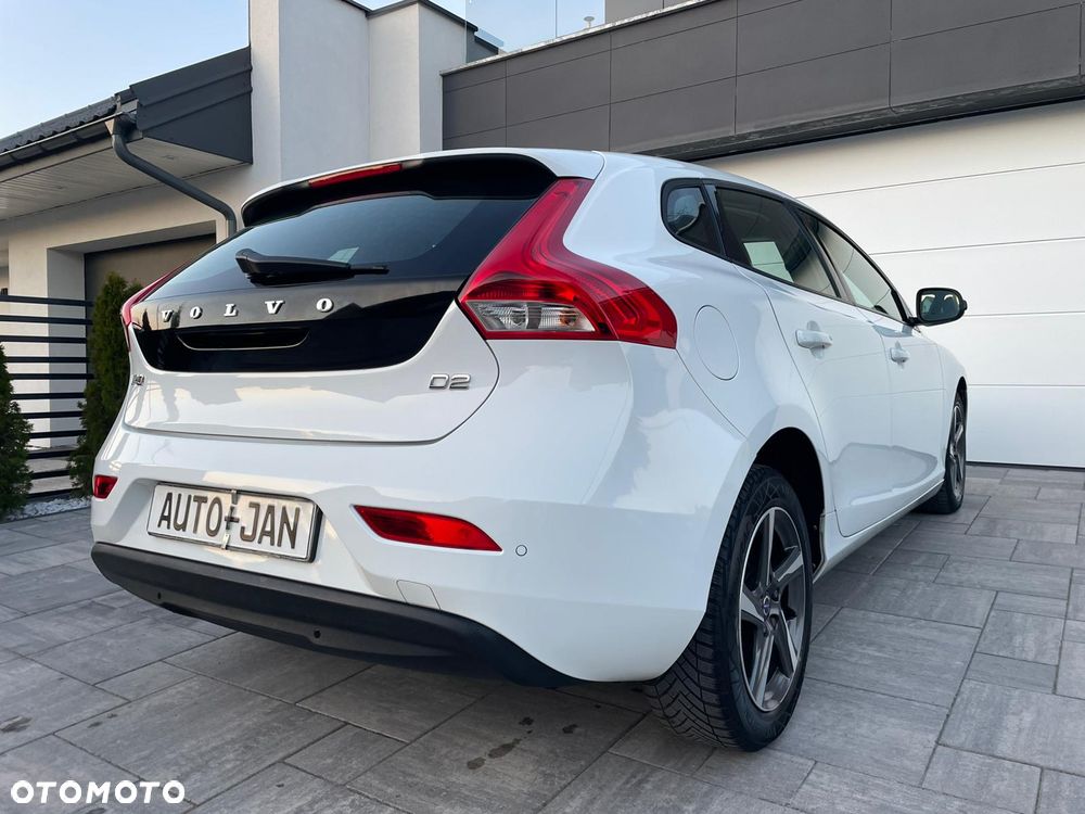 Volvo V40 D2 Summum - 33