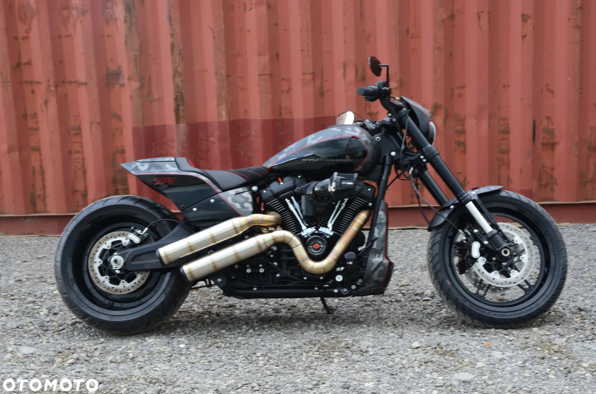 Harley-Davidson Softail FXDR - 18