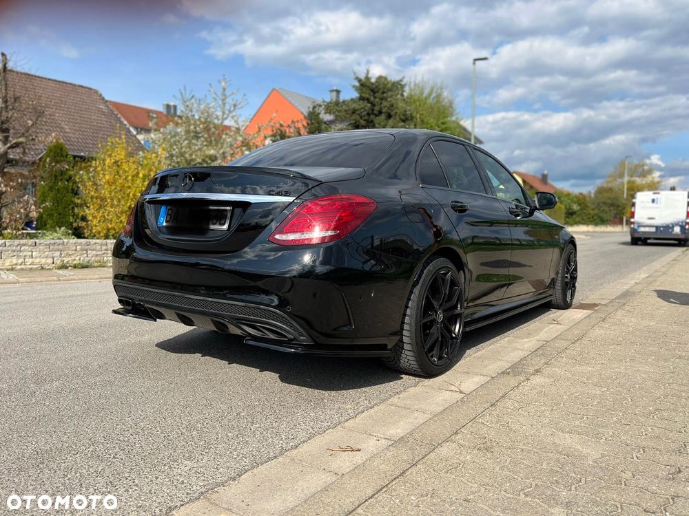 Mercedes-Benz Klasa C AMG 43 4Matic 9G-TRONIC - 3